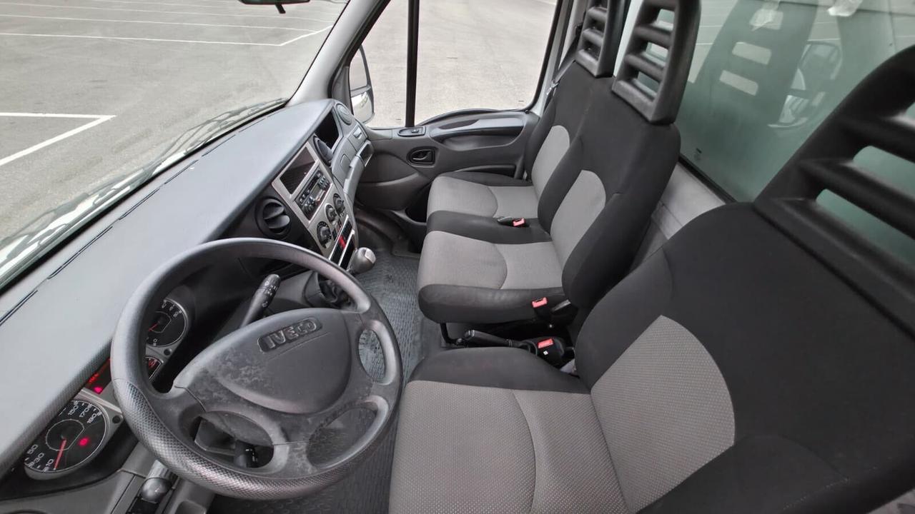 Iveco daily 35c15 gemellato cassone lungo