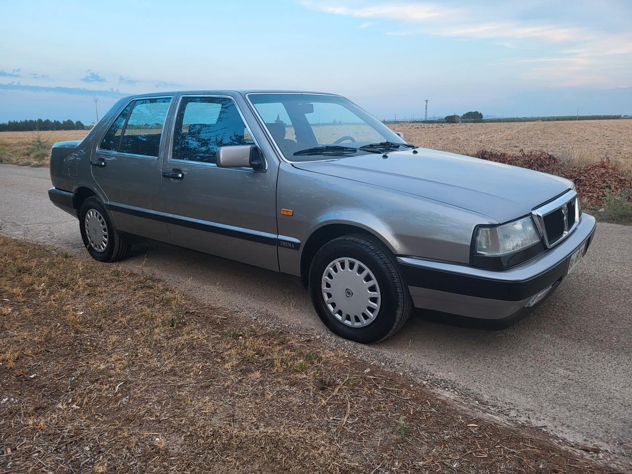 Lancia Thema 2.0 i.e.