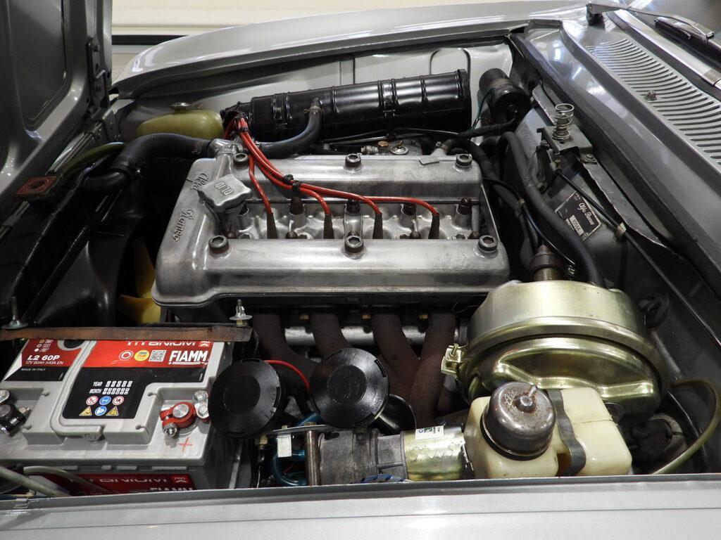 Alfa Romeo Spider Duetto II Coda Tronca GT 1750 VELOCE TIPO 105.44