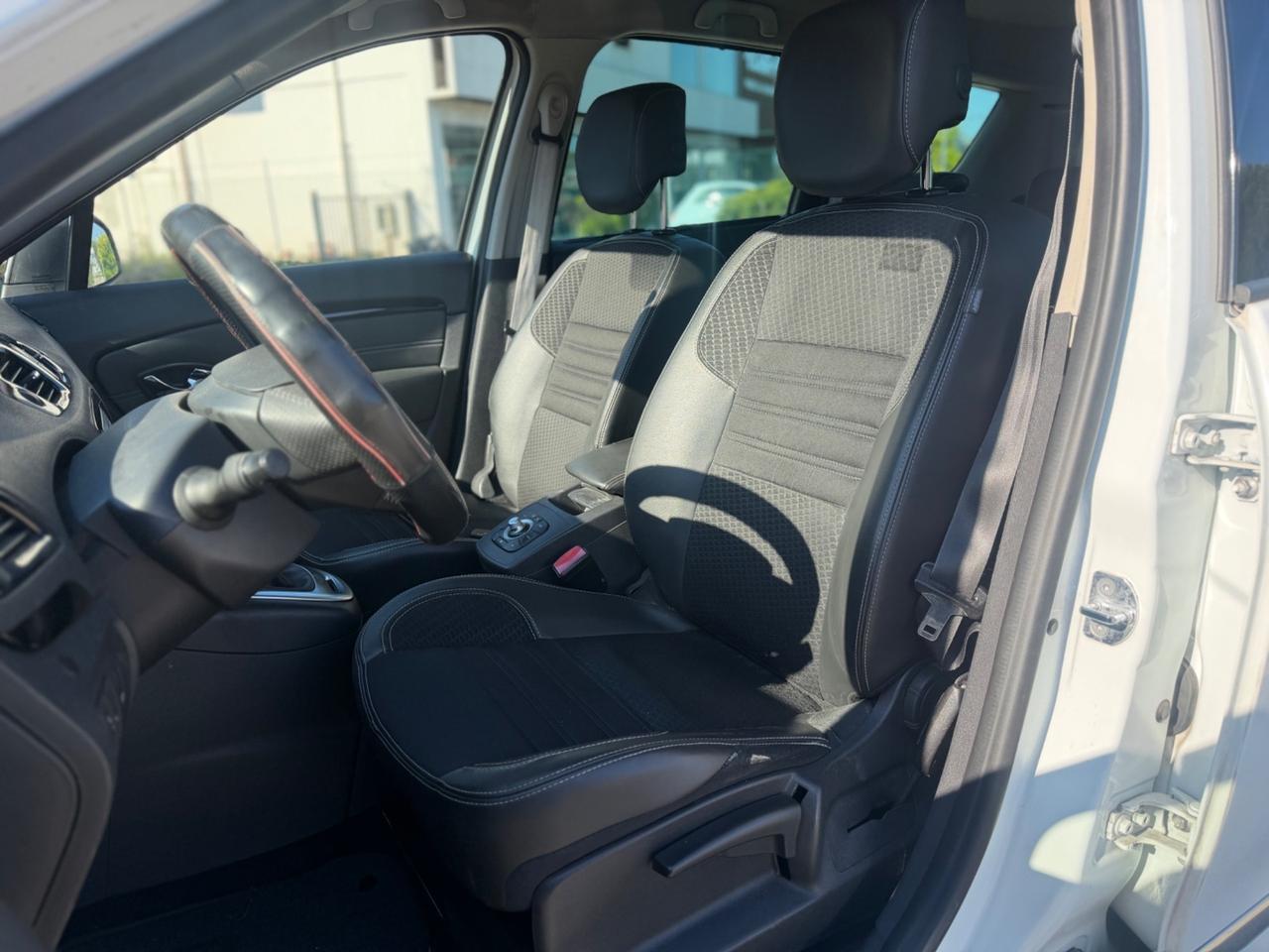 Renault Scénic dCi 110 CV EDC Bose 7 Posti