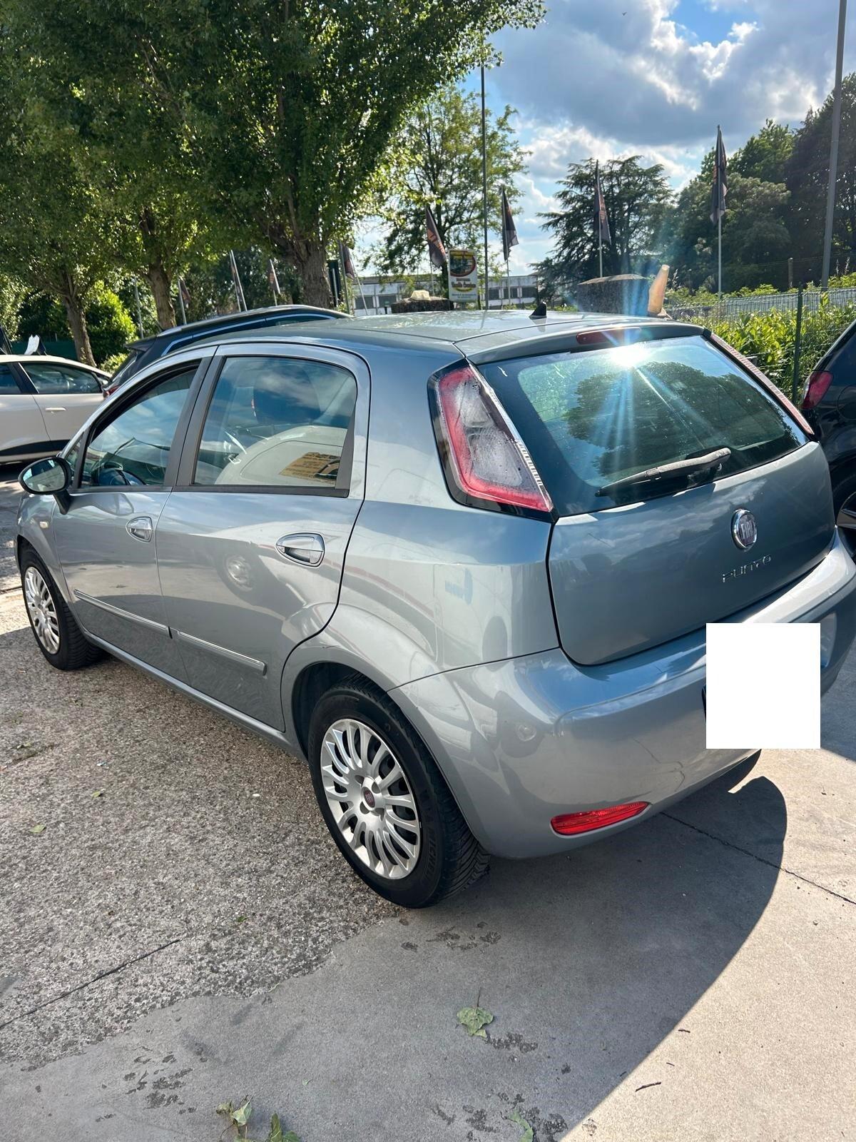 Fiat Punto 1.3 MJT II 75 CV 5 porte Young OK NEO PATENTATI