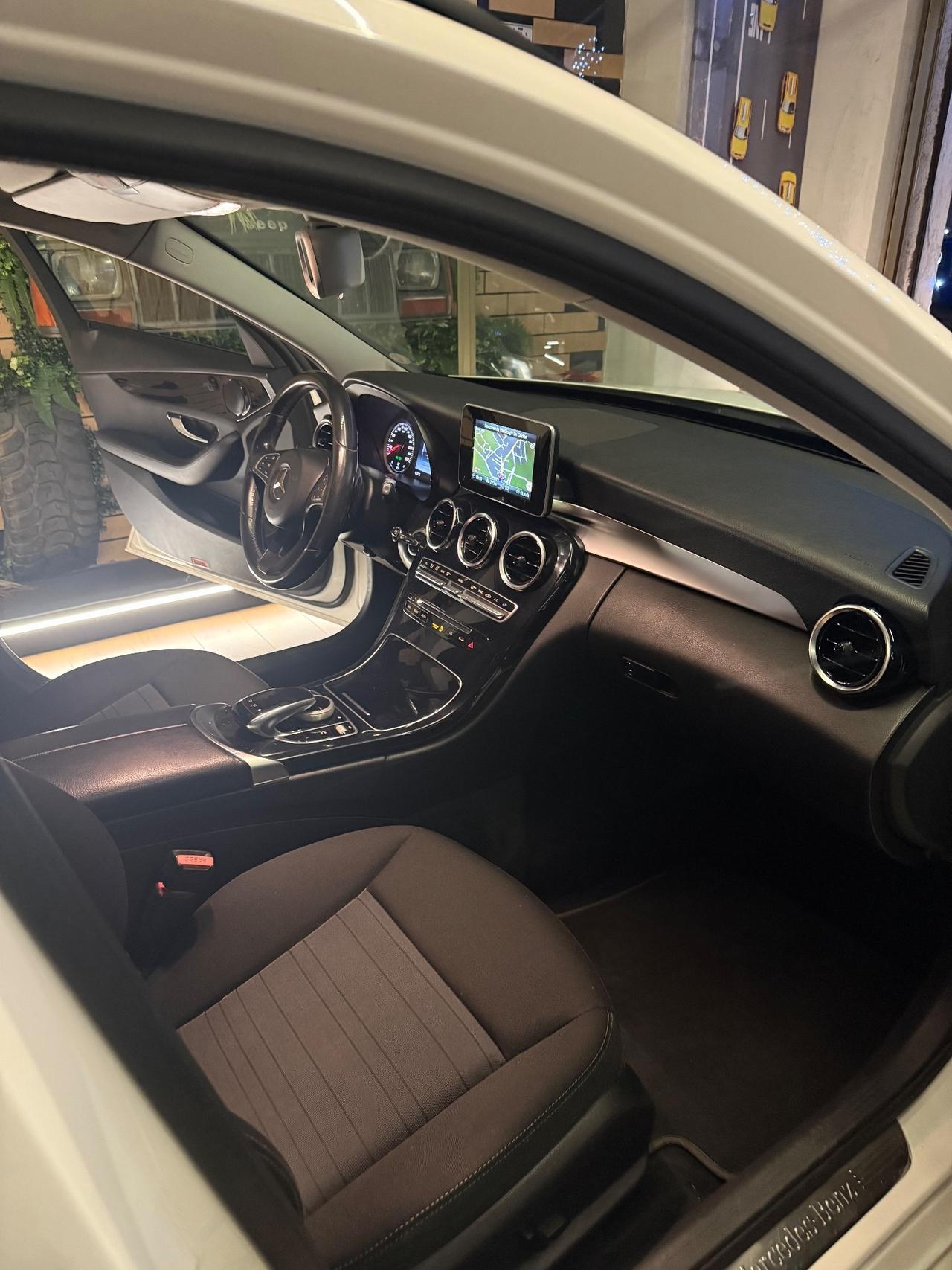 Mercedes-benz C 200 d Premium Plus