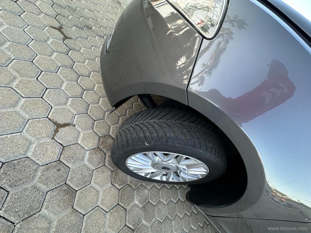 LANCIA Ypsilon 1.2 69 CV 5p. Gold