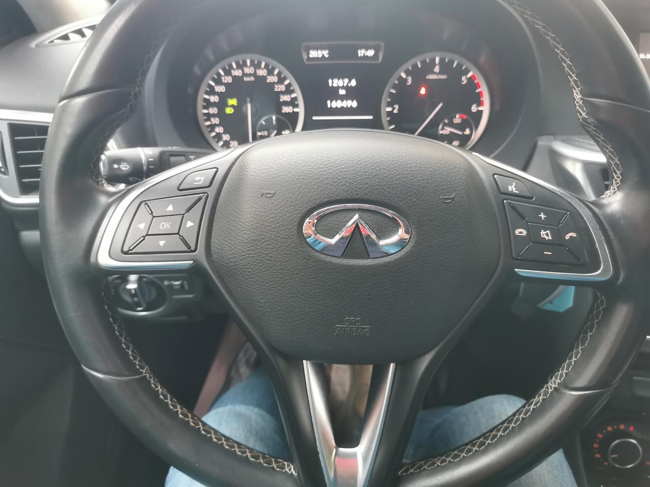 Infiniti Q30 1.5 diesel 110 cv PREMIUM FULL