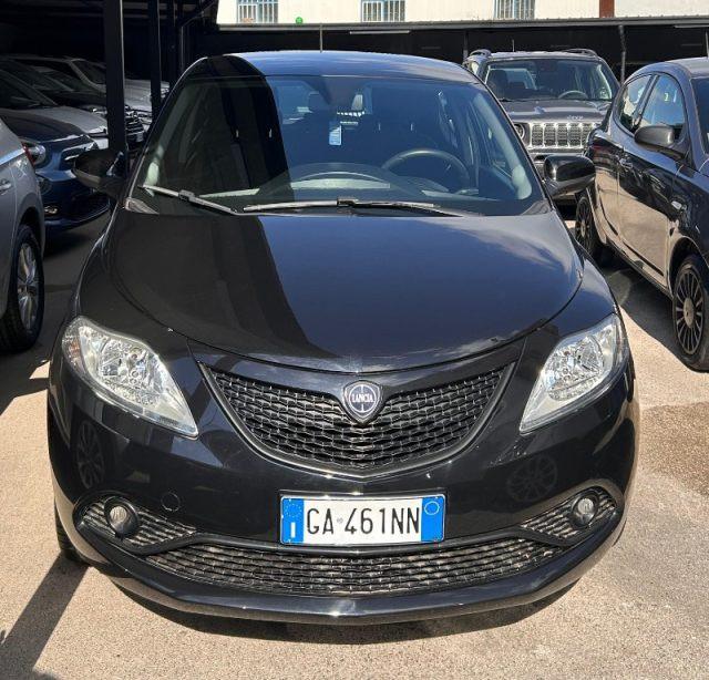 LANCIA Ypsilon 1.2 69 CV 5 porte S&S Gold