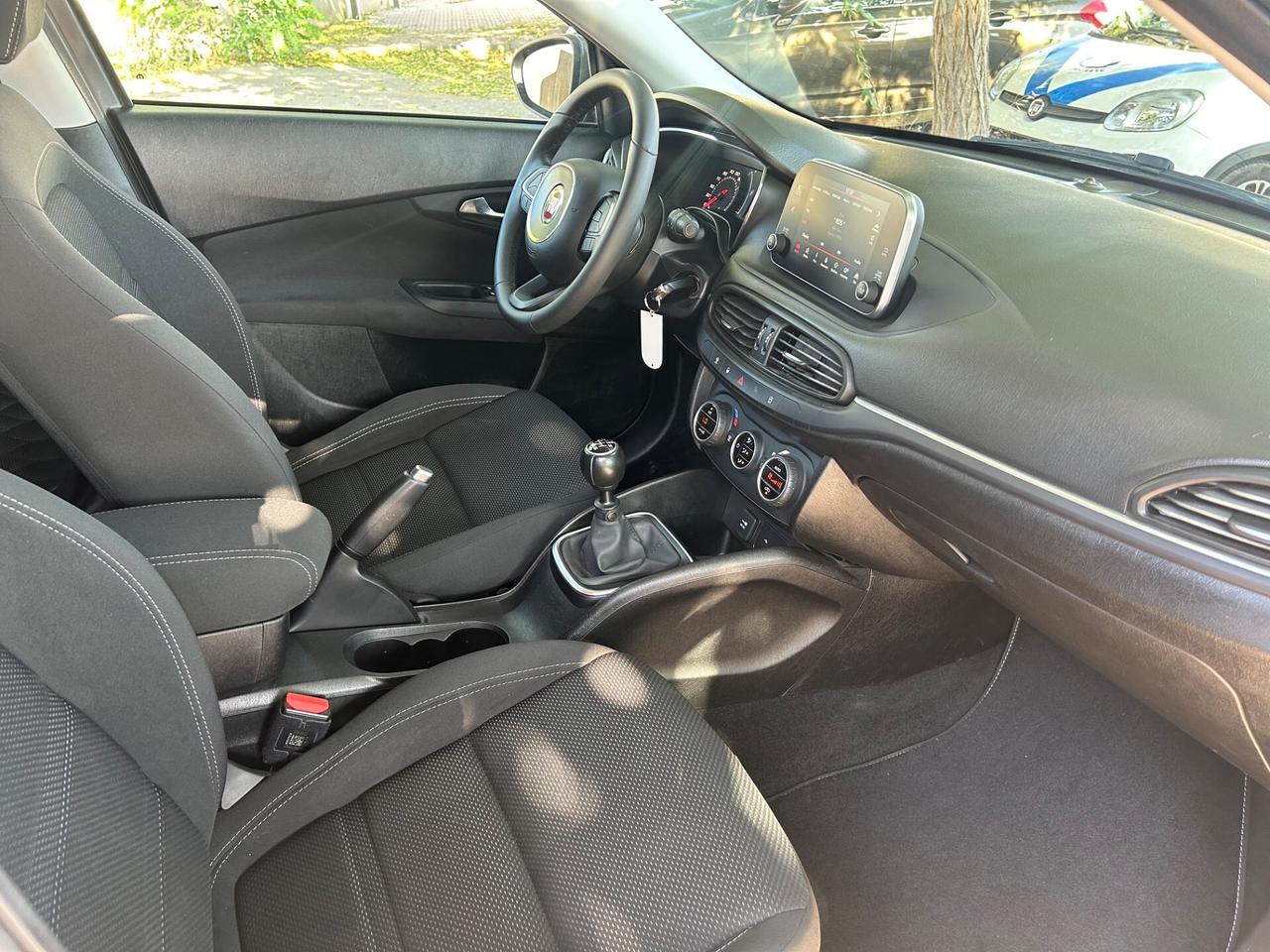 Fiat Tipo 1.6 Mjt KM. 37.000! Lounge