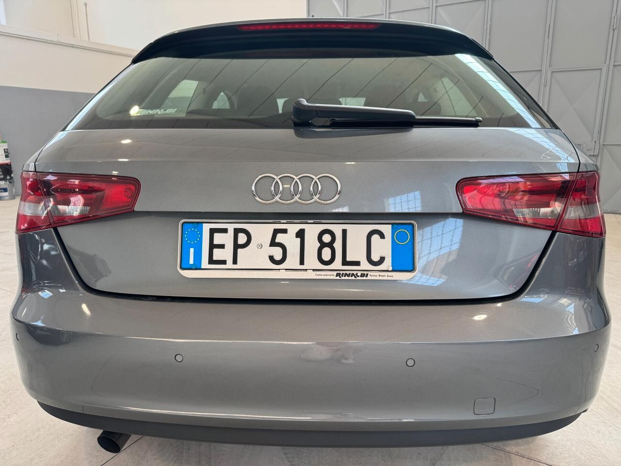 Audi A3 3P 1.6 TDI 105 CV YOUNG