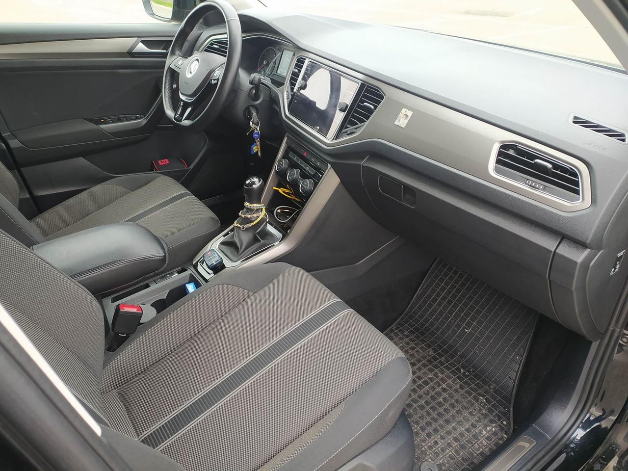 Volkswagen T-Roc Business 2.0 TDI 150CV #9725