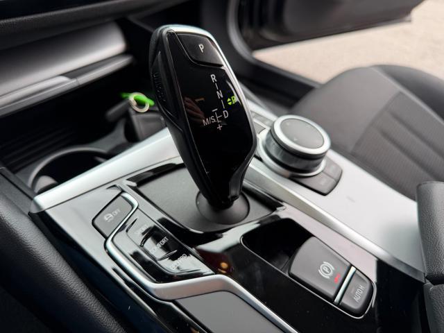 BMW 520 d 48V Touring Business