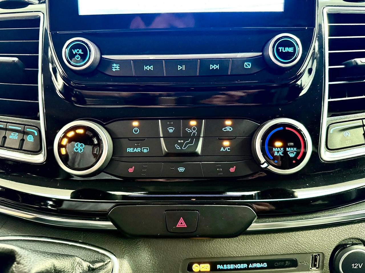 Ford Tourneo Custom 320 2.0 EcoBlue 130CV PL Titanium