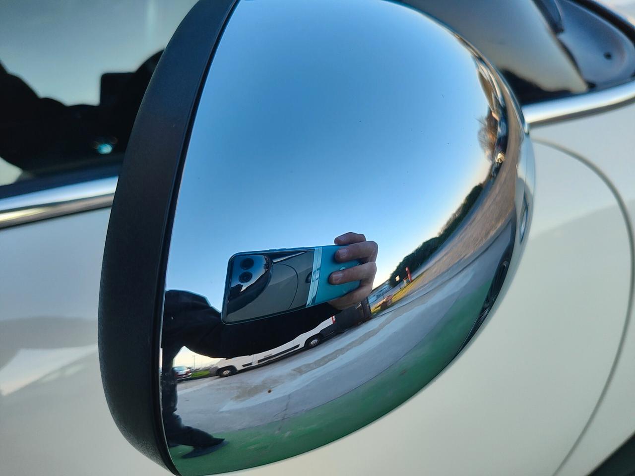 MINI COOPER ONE - adatta a neopatentati