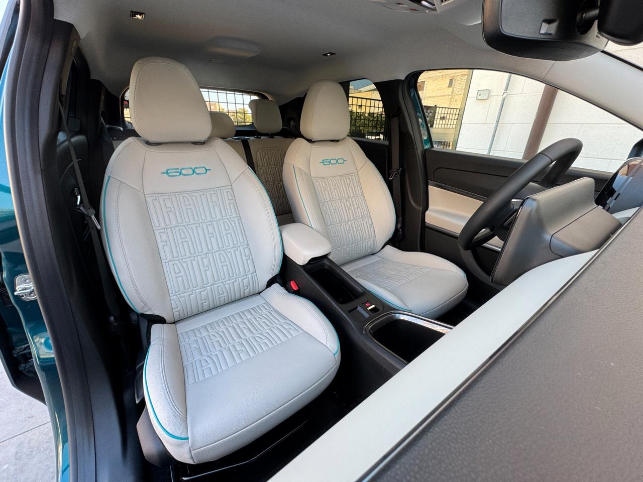 FIAT 600 1.2 HYBRID LA PRIMA 110CV MHEV DCT