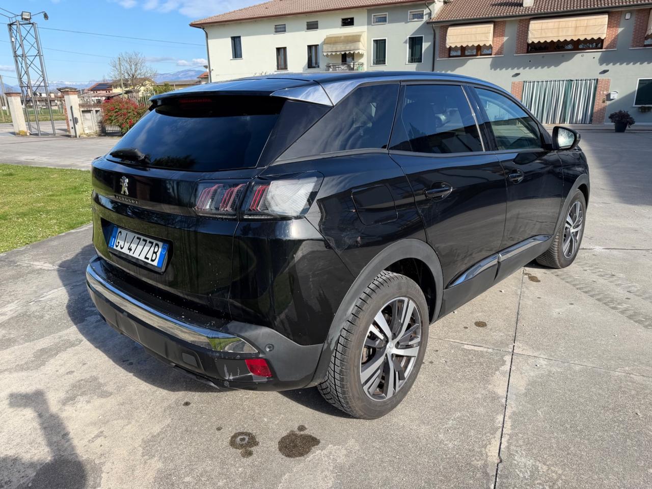 Peugeot 3008 BlueHDi 130 S&S EAT8 Allure