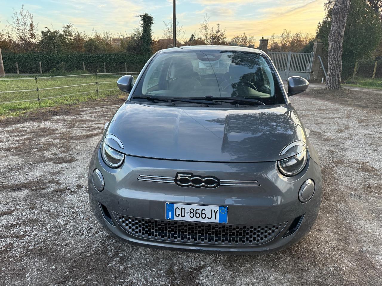 Fiat 500 500e 260km AUTONOMIA LED !!!