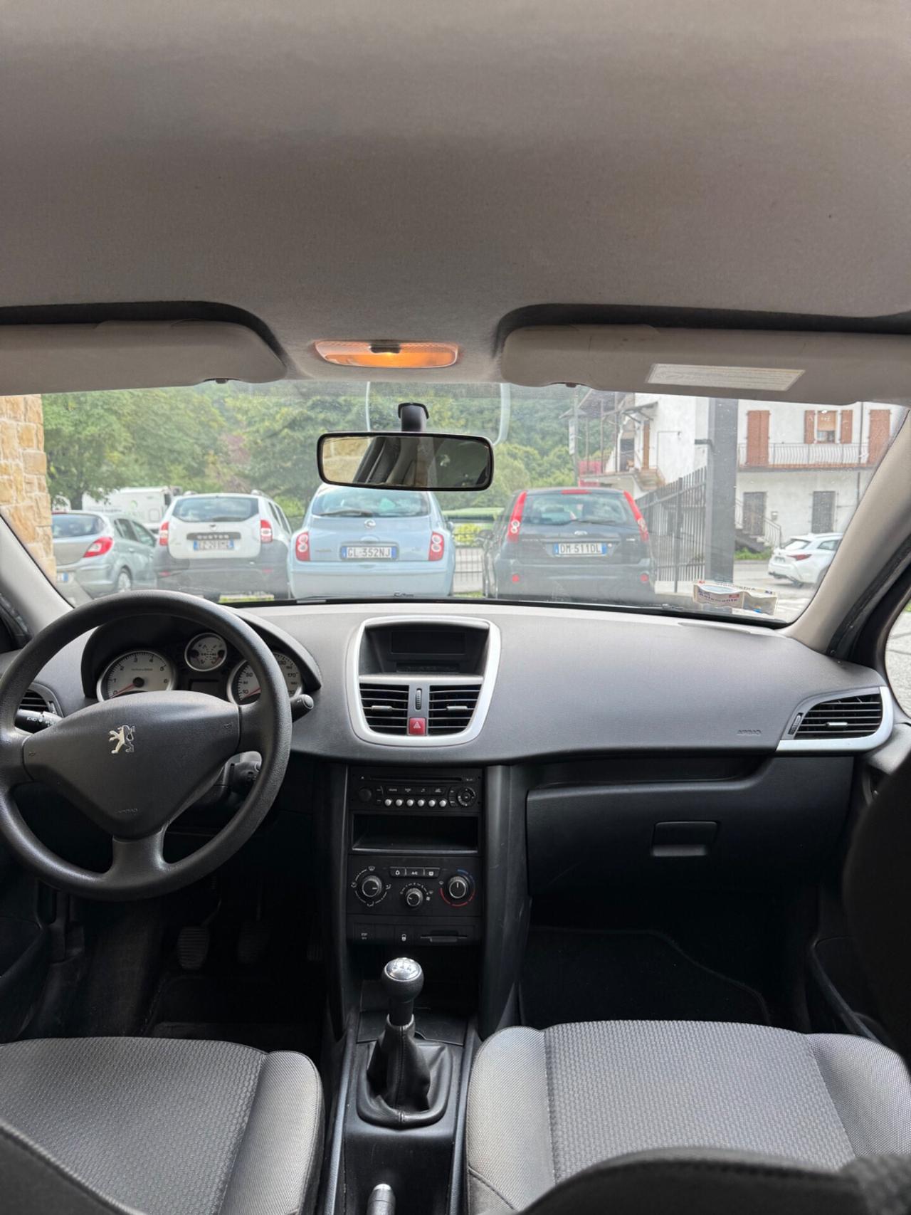 Peugeot 207 1.4 8V 75CV 5p. X Line ECO GPL