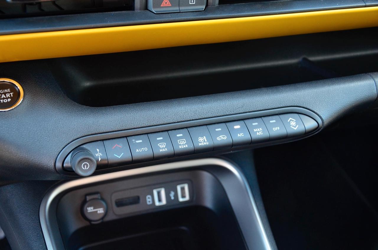 JEEP AVENGER 1.2 TURBO 1st EDITION FWD 100cv, UNICOPROPRIETARIO, SERVICE JEEP, UFF ITALIANA, EURO 6D, FARI LED, NAVI, RETROCAMERA 360°, PERMUTE