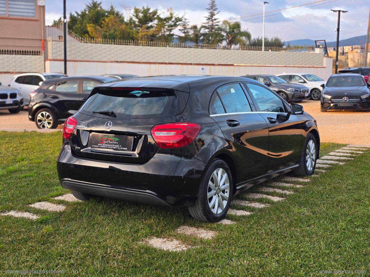 MERCEDES-BENZ A 180 d Sport