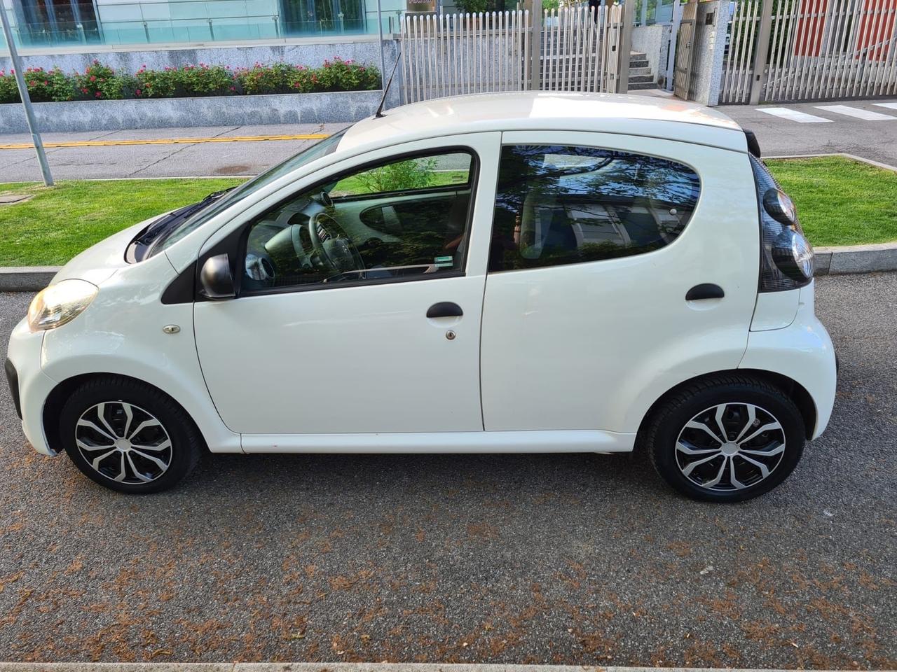 Citroen C1 Airscape VTi 68 ETG 5 porte Shine