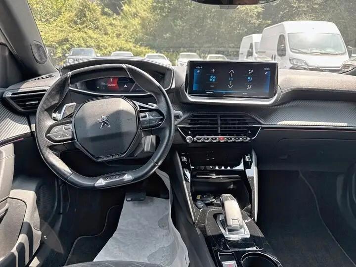 Peugeot 2008 PureTech 130 S&S EAT8 GT Pack