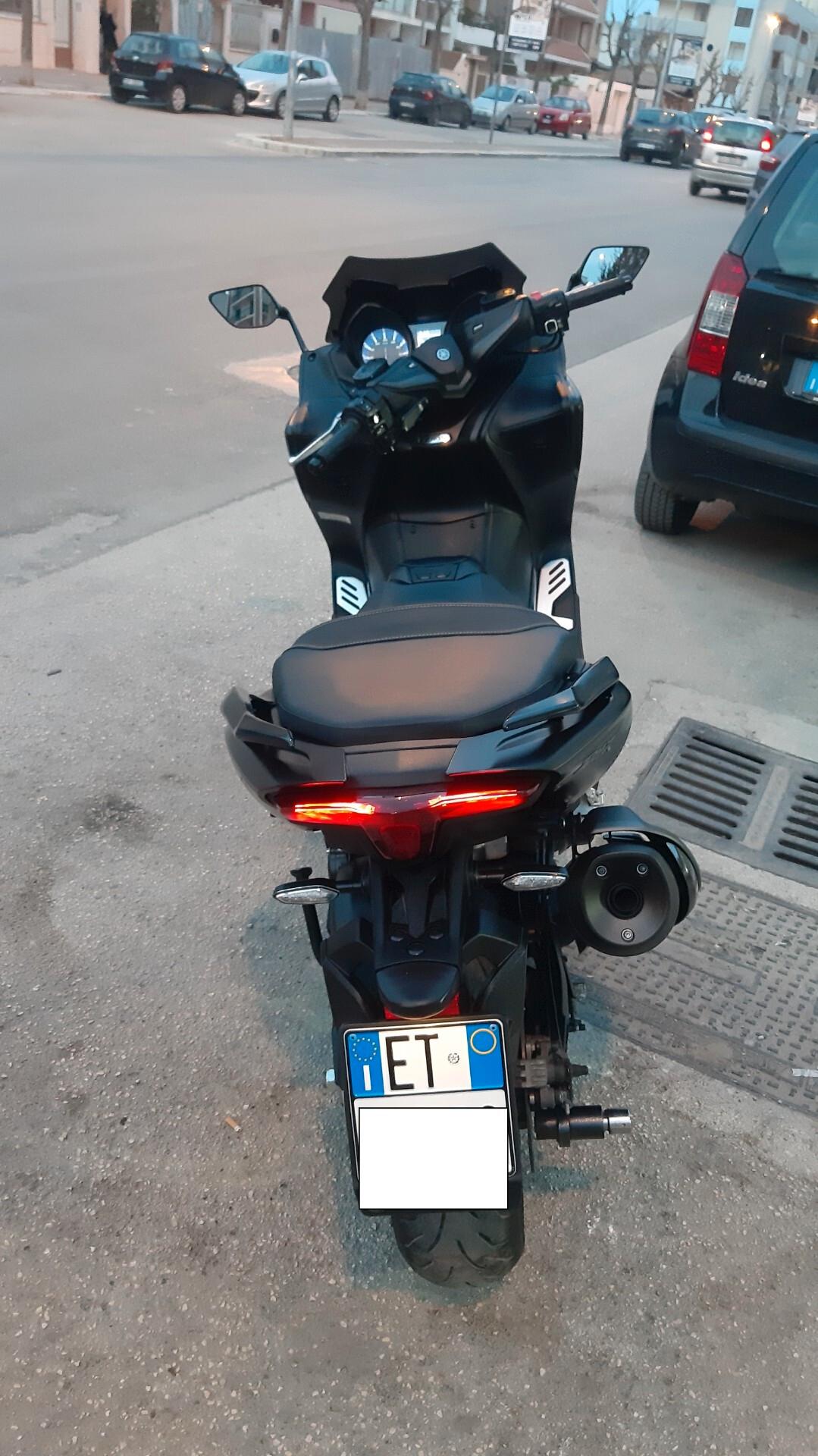 Yamaha T Max 560