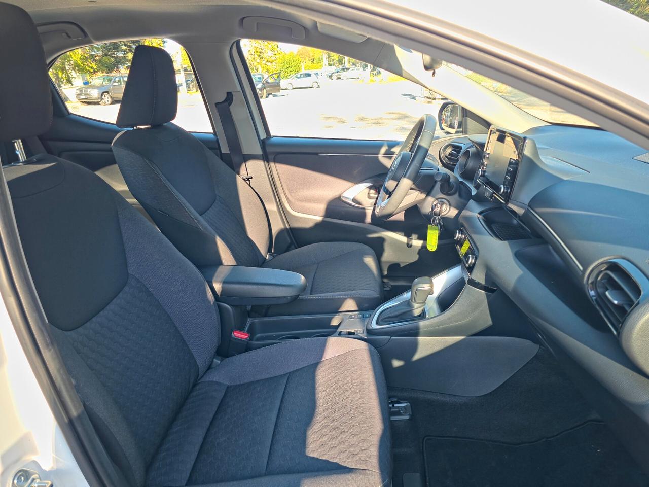 Toyota Yaris 1.5 Hybrid 5 porte Trend Automatica E6 NEO 2023