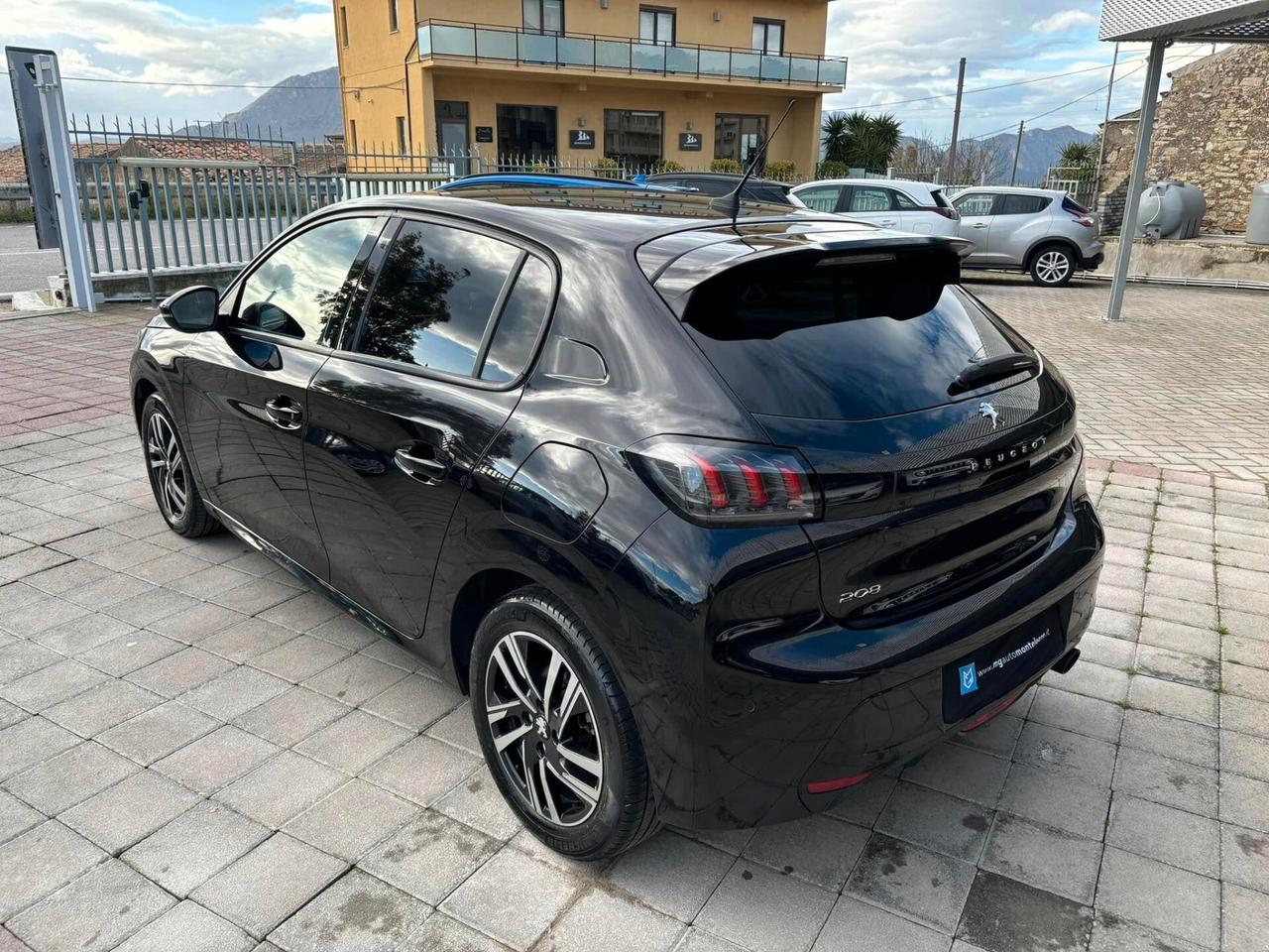 PEUGEOT 208 - 2019