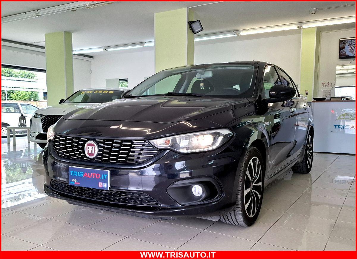 FIAT Tipo 1.4 Lounge 5p (LUCI LED+NAVI)