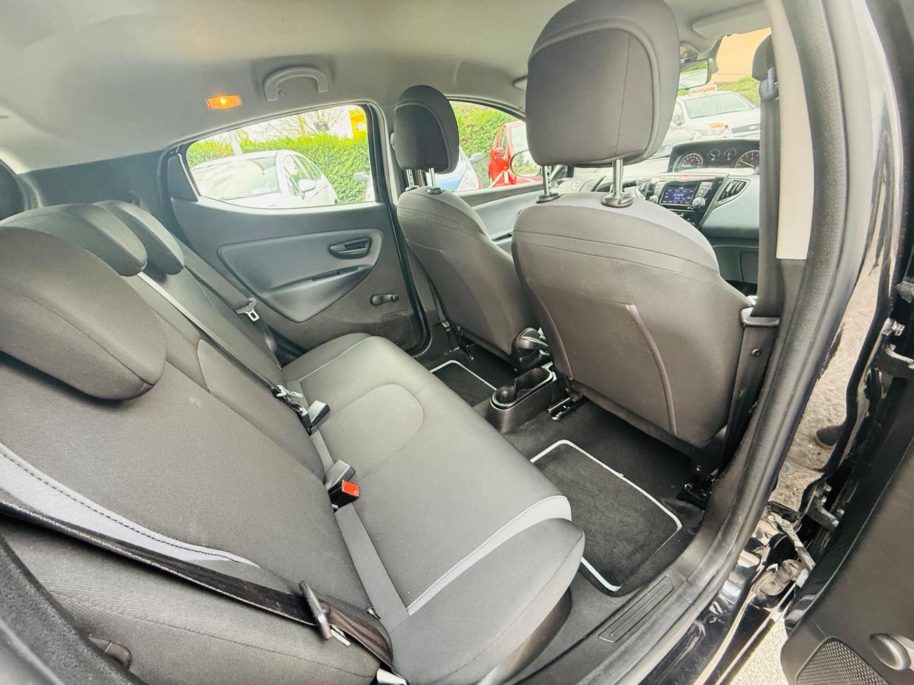 Lancia Ypsilon 1.2 69 CV 5 porte GPL Ecochic Gold