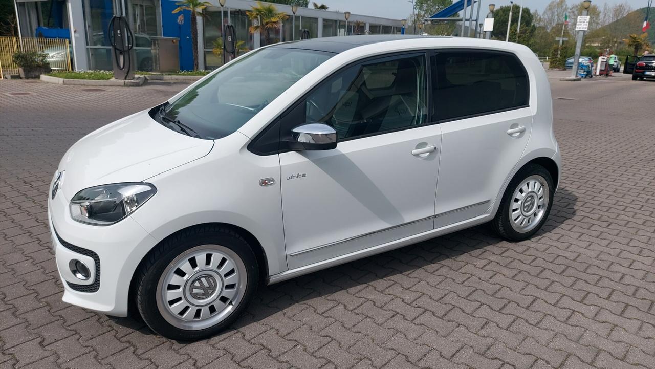 Volkswagen up! 1.0 75 CV 5p. White UP