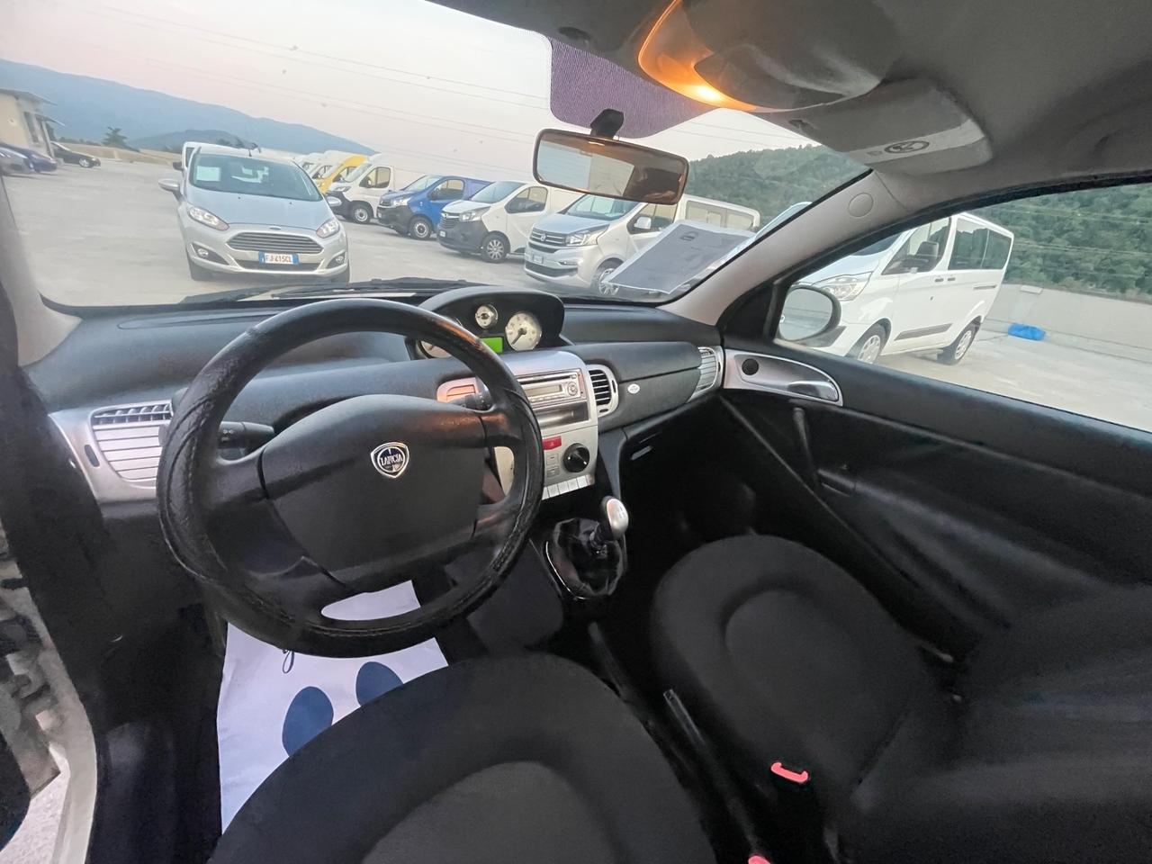 Lancia Ypsilon 1.2 Platinum OK NEOPATENTATI