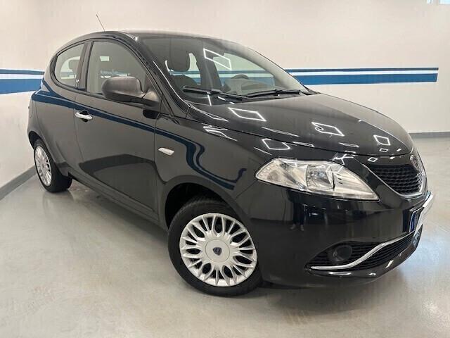 Lancia Ypsilon 1.2 69 CV 5 porte