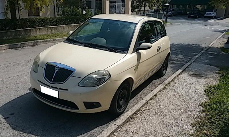 Lancia Ypsilon 1.3 MJT 90CV Oro