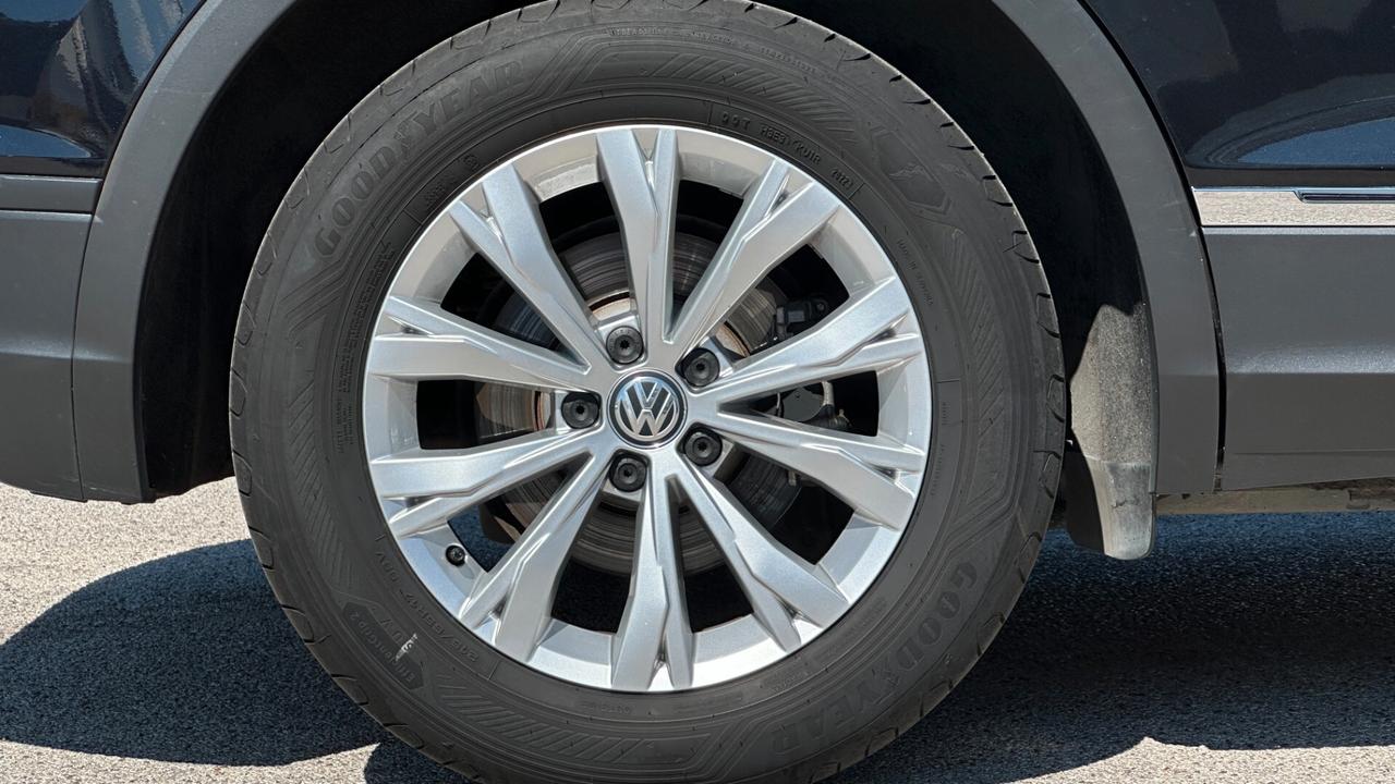 VOLKSWAGEN Tiguan 2.0 TDI SCR DSG Business BlueMotion Technology