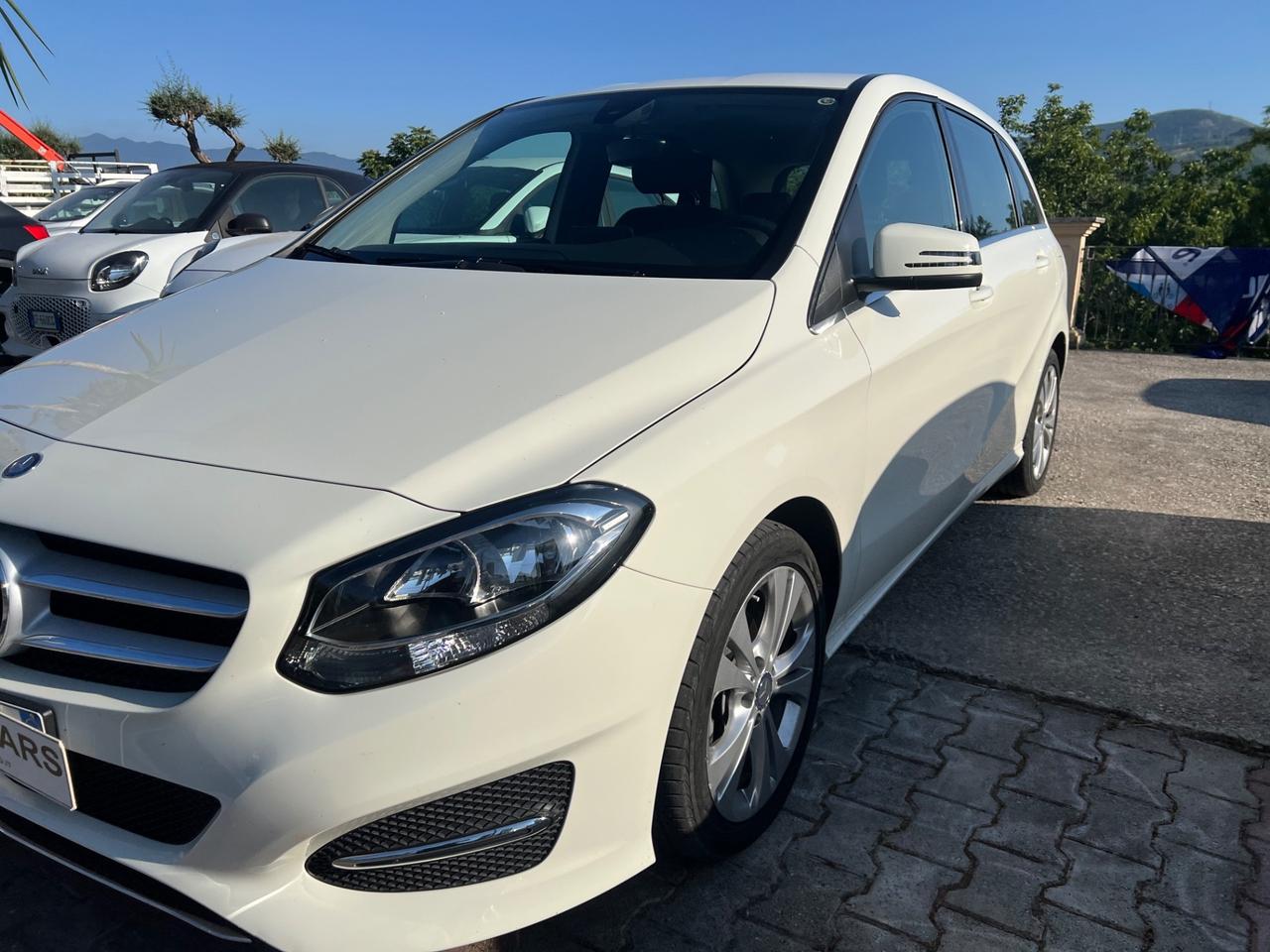 Mercedes-benz B 180