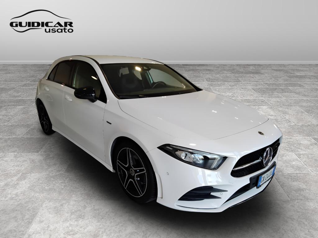 Mercedes-Benz Classe A - W177 2018 - A 180 d Premium Night edition