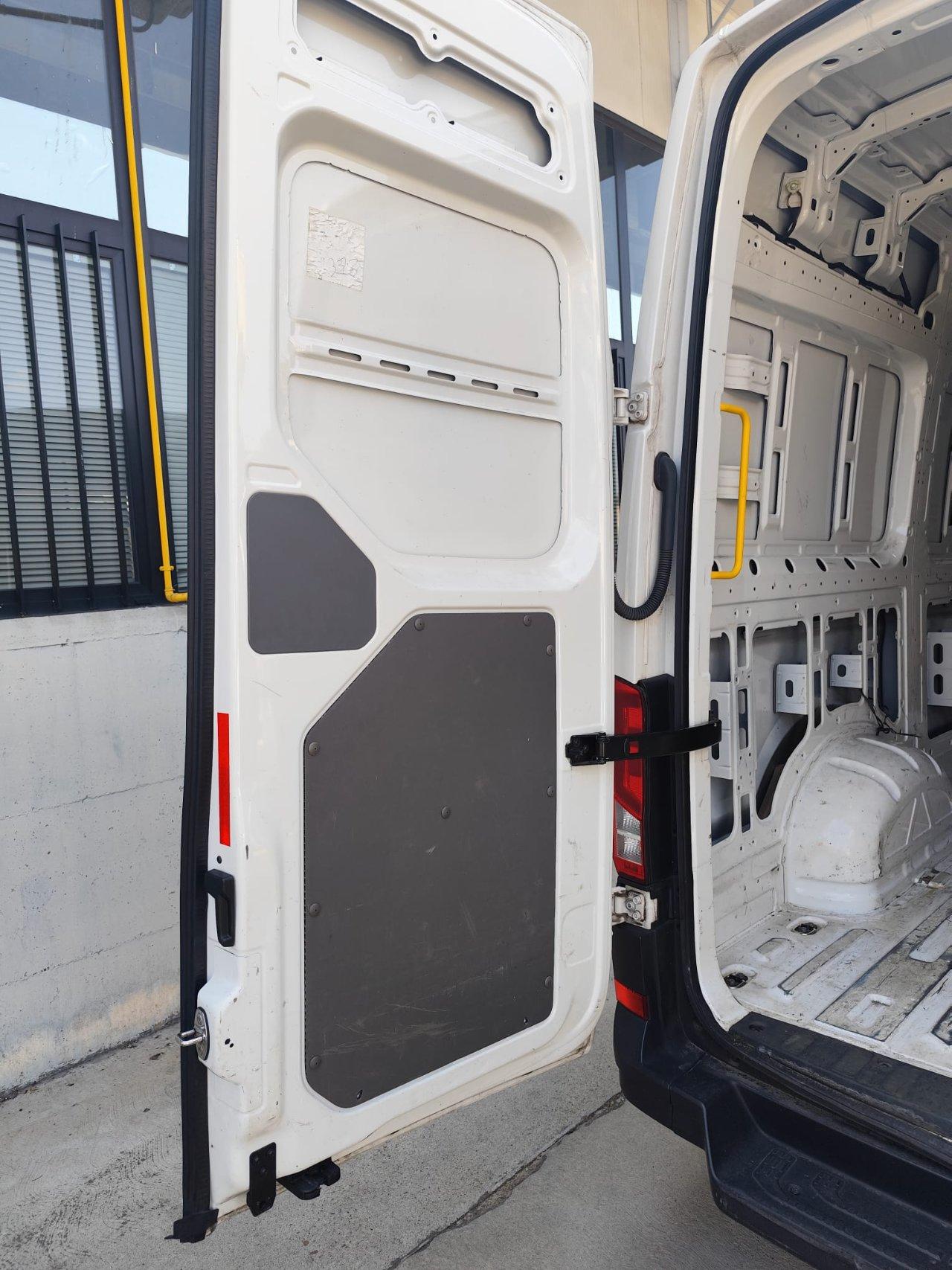 Volkswagen Crafter 35. TDI 140 CV L3H3
