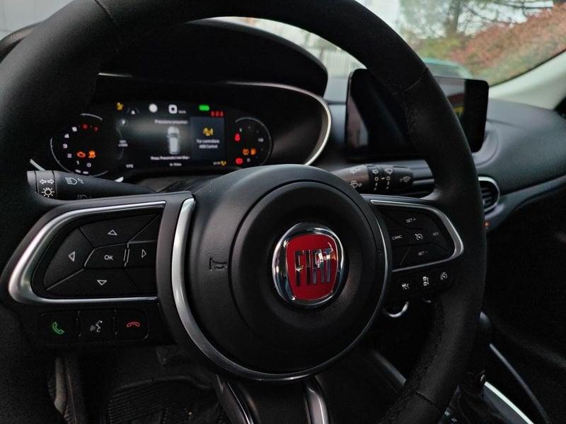 FIAT Tipo Tipo 1.5 Hybrid DCT 5 porte Cross