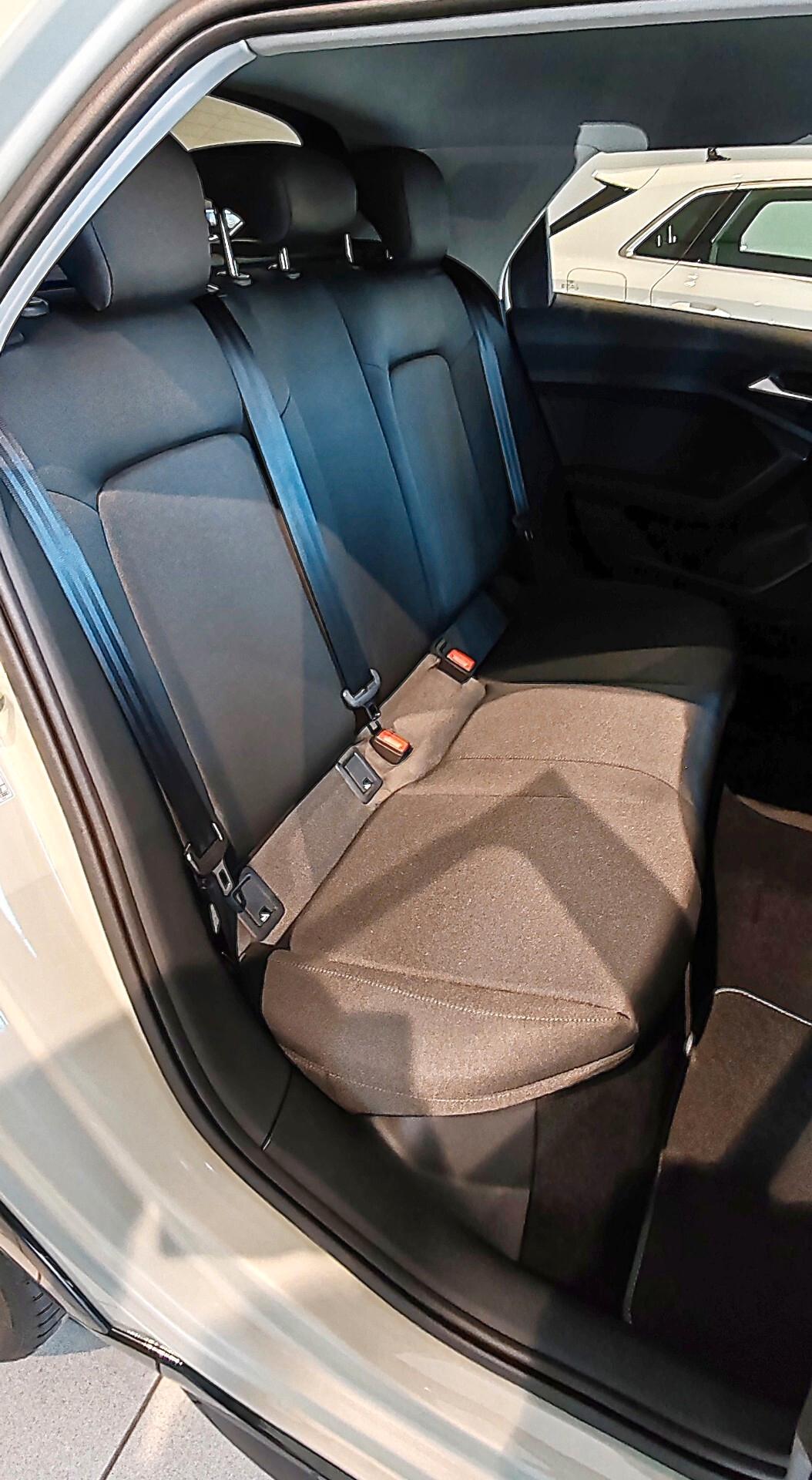 Audi A1 allstreet 30 TFSI Identity Contrast