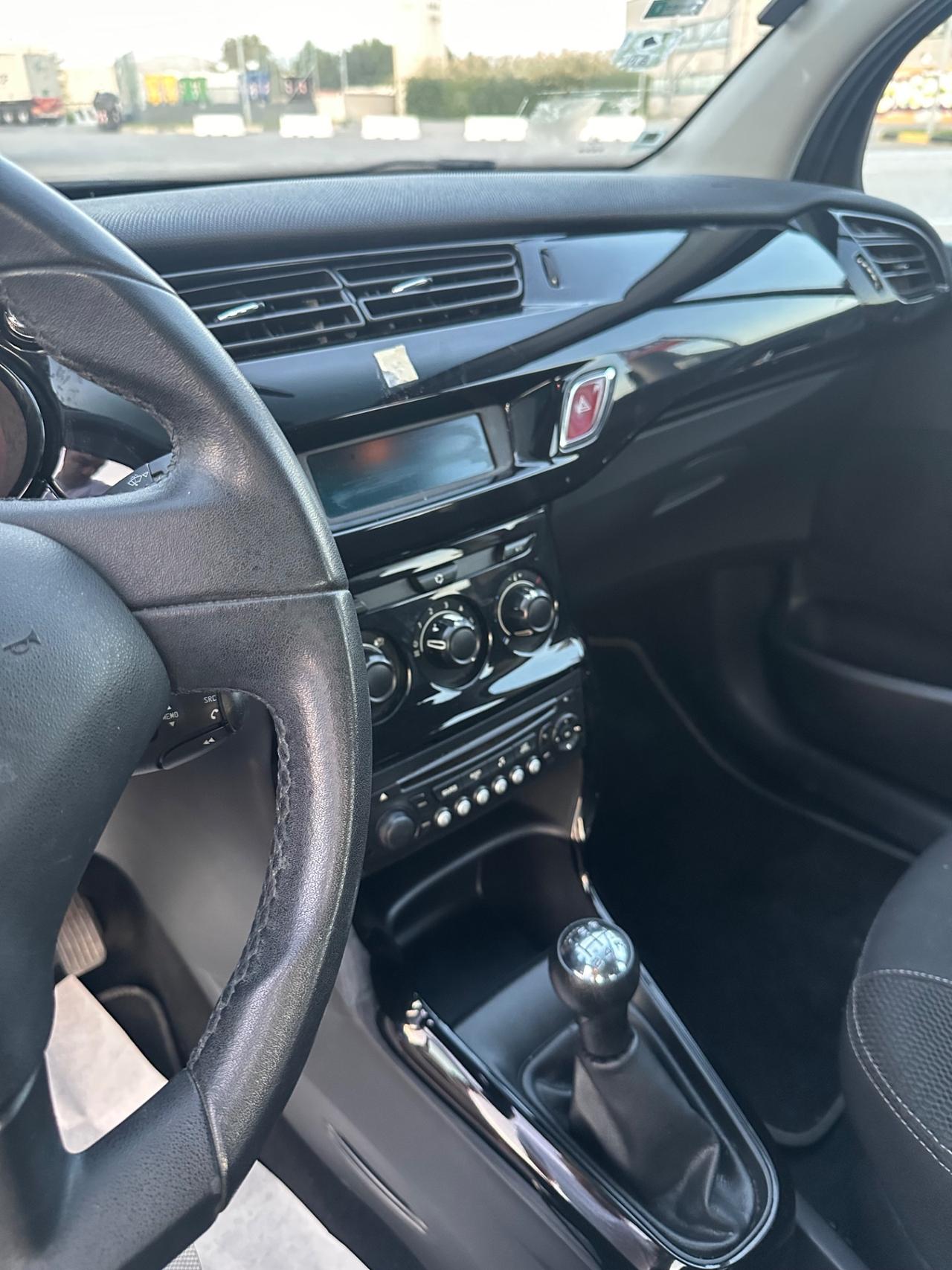 Citroen C3 1.2 VTi 82 Exclusive GPL