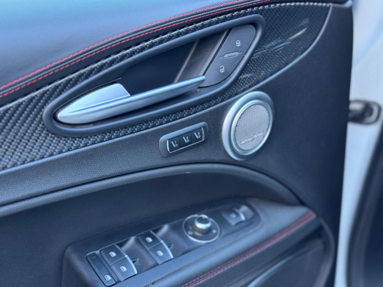 Alfa Romeo Stelvio 2.9 Bi-Turbo V6 510 CV AT8 Quadrifoglio