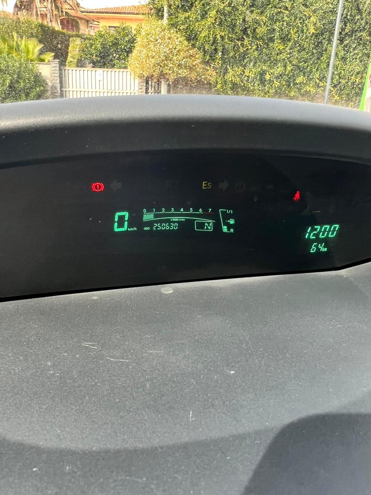 Toyota Yaris 1.3 M-MT 3porte Sol