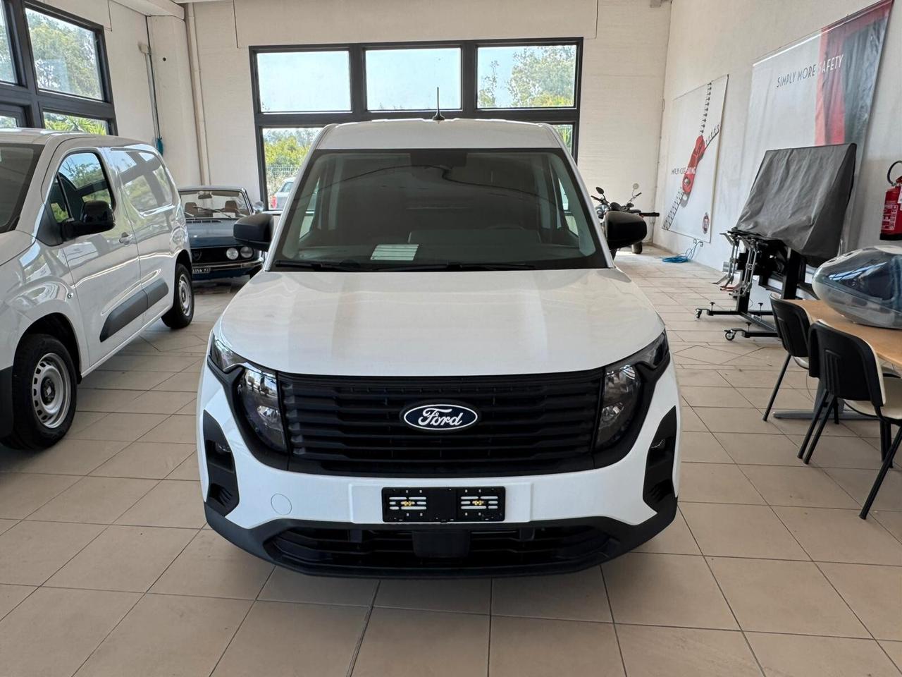Ford Transit Courier - NUOVO