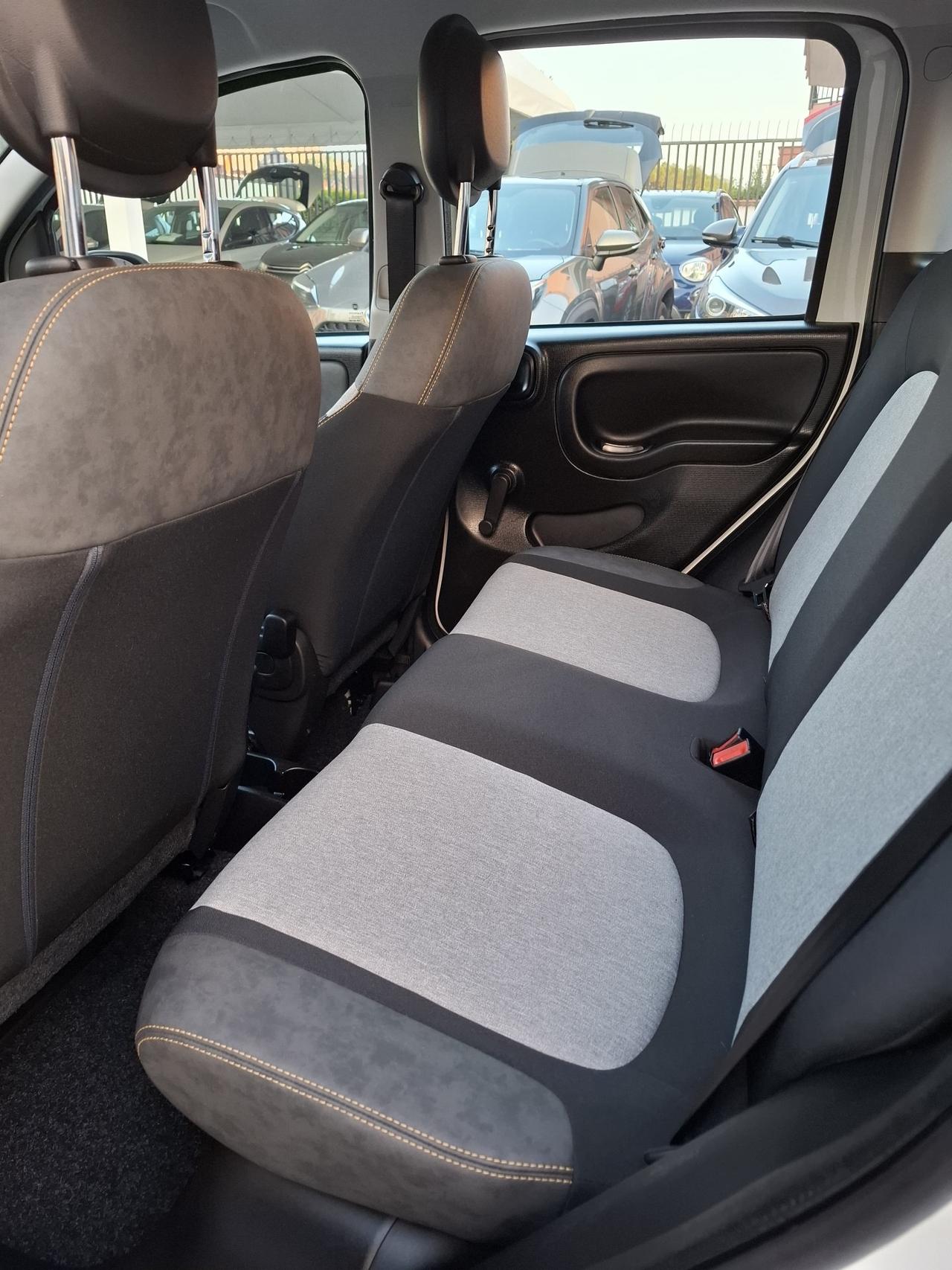 Fiat Panda Cross 1.0 FireFly S&S Hybrid 10.000 km