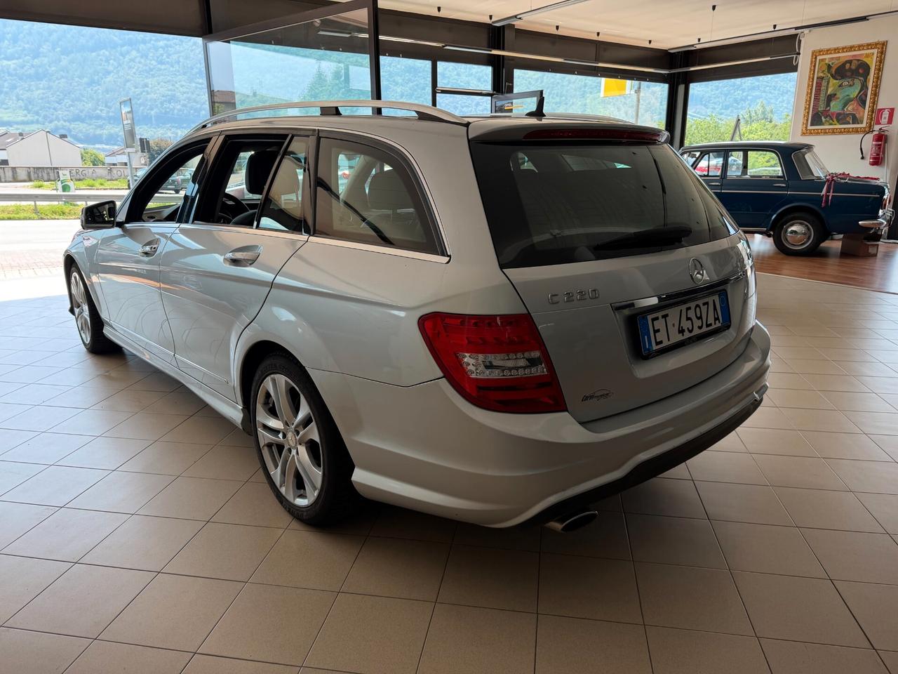 Mercedes-Benz C 220 NB. descrizione