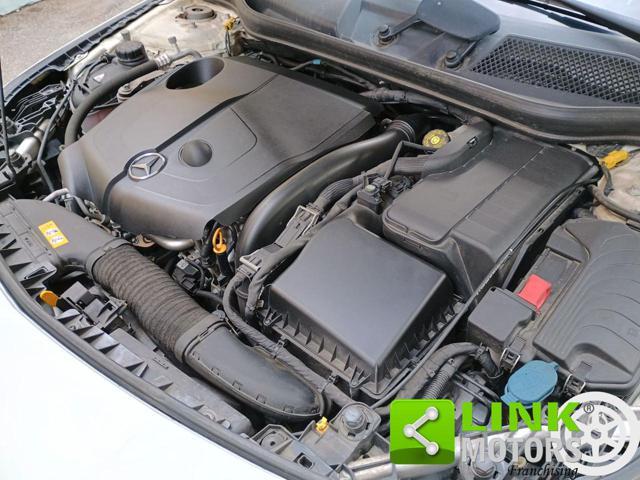 MERCEDES-BENZ CLA 200 d Automatic Premium