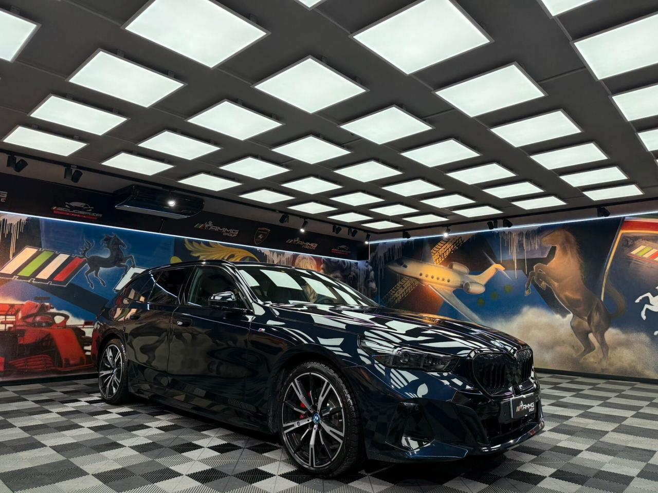 Bmw 530 530e xDRIVE TOURING MSPORT PRO (605)