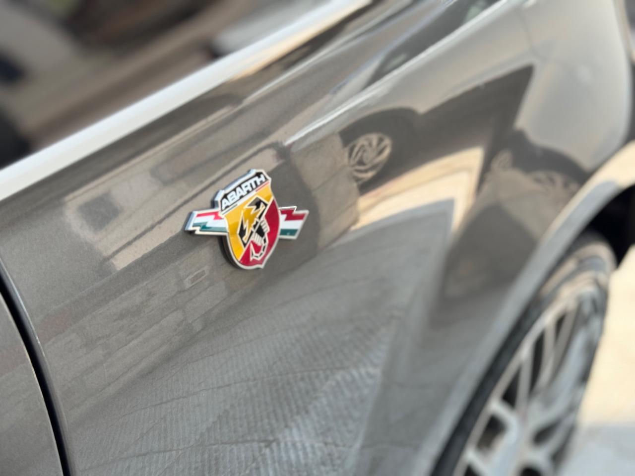 Abarth 500 1.4 Turbo T-Jet Custom