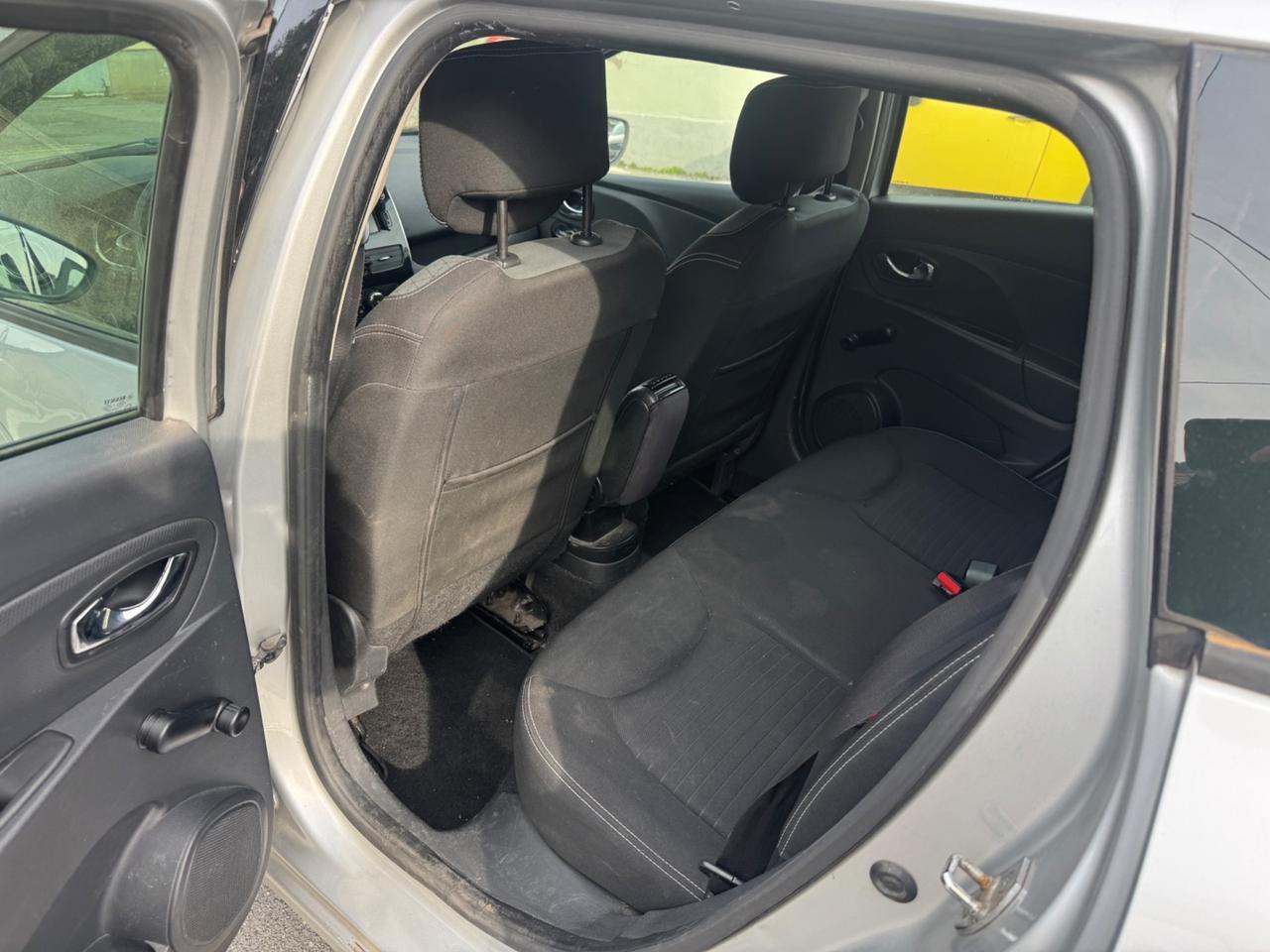 Renault Clio 1.5 dCi 90CV porte solo da cambiare 2013