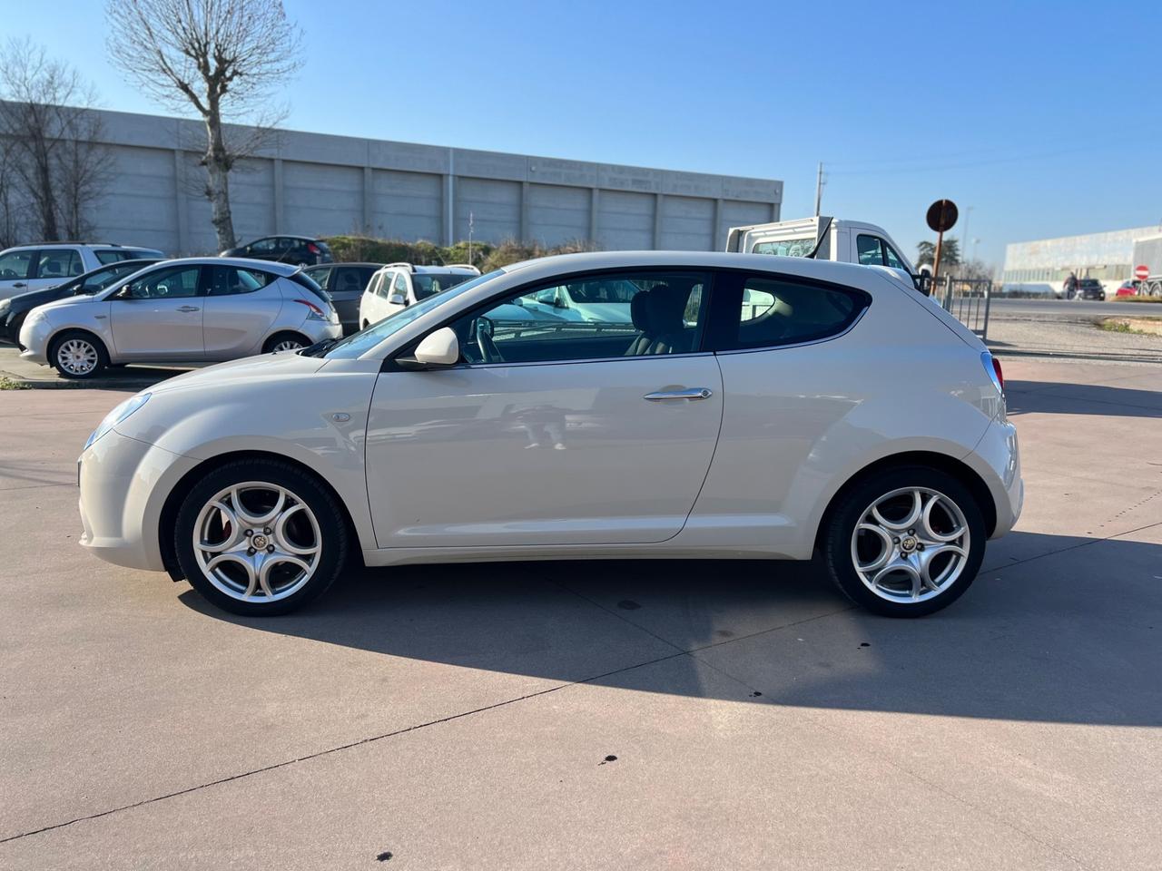 Alfa Romeo MiTo 1.4 105 CV M.air S&S Distinctive