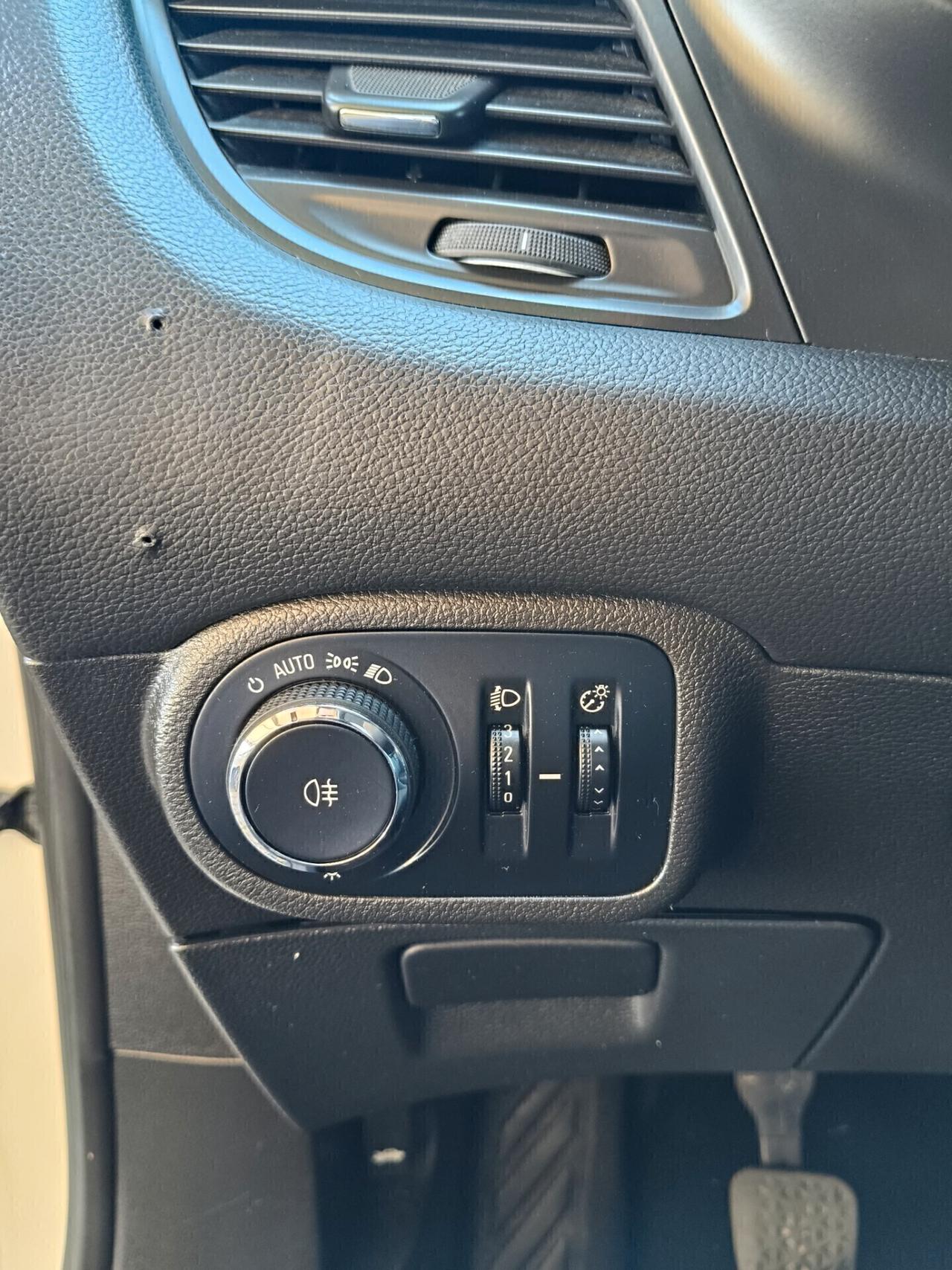 Opel Zafira Tourer 1.6 Turbo EcoM 150CV Cosmo 7 POSTI